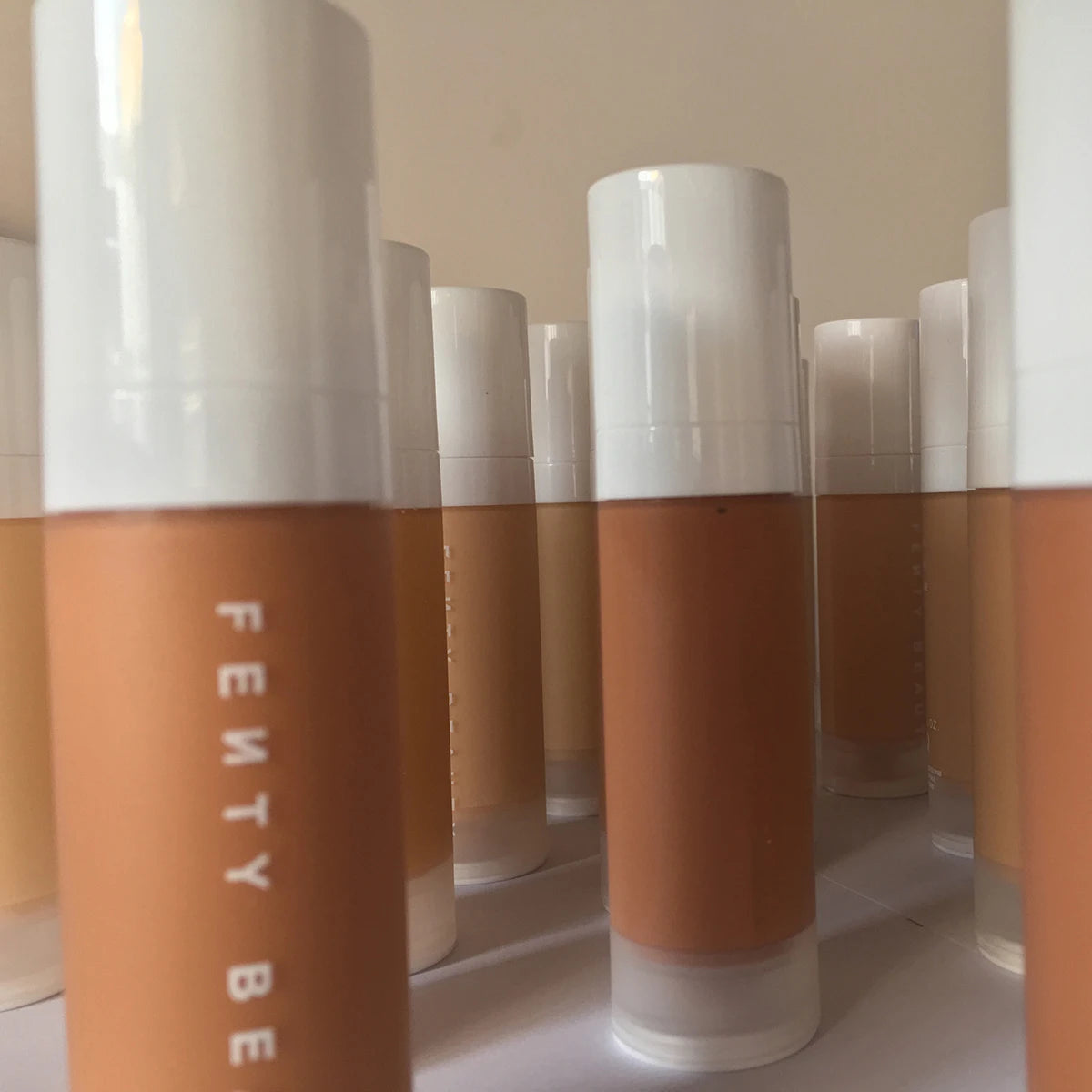 Fenty Pro Filt'r Soft Matte Longwear Foundation Full Coverage Longwear Hydrating Waterproof Liquid Face Concealer